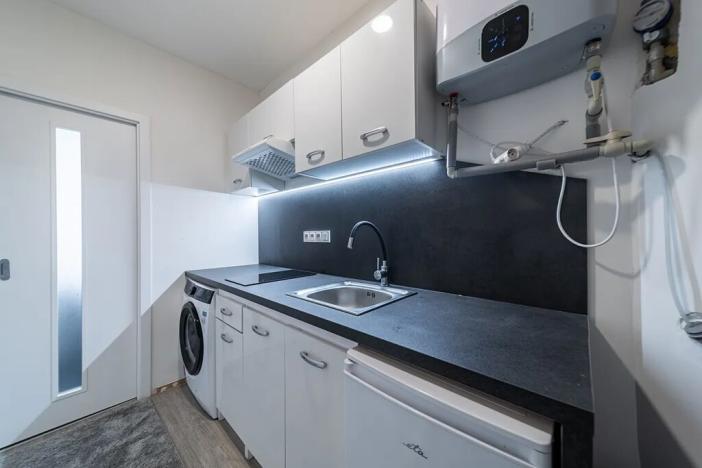 Prodej bytu 1+kk, Praha - Smíchov, Lidická, 21 m2