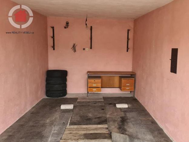 Prodej ostatní, Veselí nad Moravou, Hutník