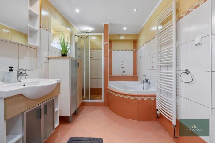 Prodej rodinného domu, Nevřeň, 200 m2