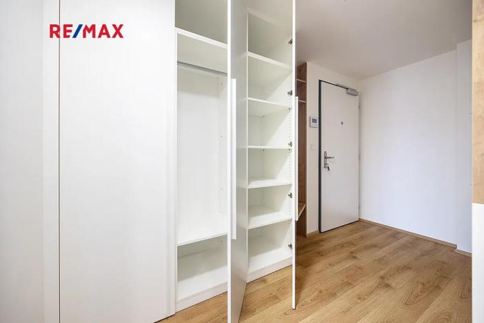 Pronájem bytu 1+kk, Beroun, Na Parkáně, 40 m2