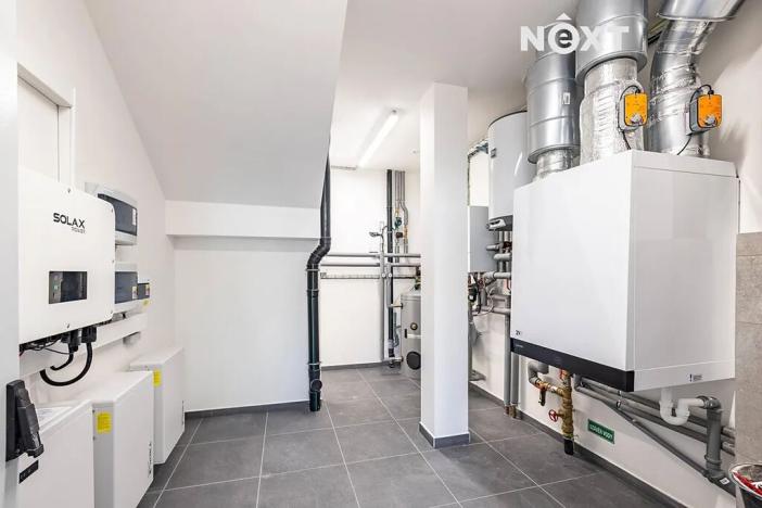 Pronájem skladu, Milovice, 386 m2