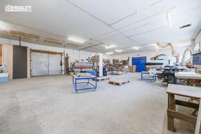 Prodej výrobních prostor, Břeclav, Hraniční, 1917 m2