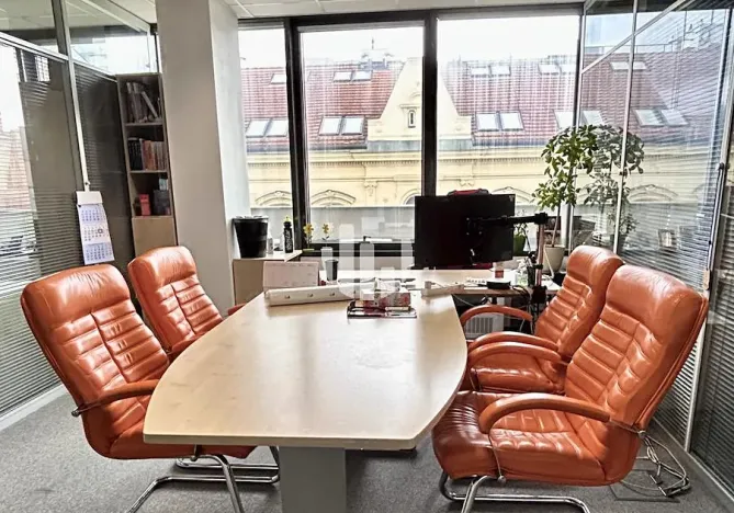 Pronájem kanceláře, Praha - Nové Město, Vladislavova, 974 m2