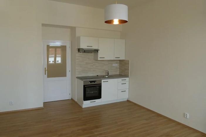 Pronájem bytu 2+kk, Praha - Nusle, Vladimírova, 48 m2