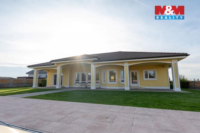 Prodej rodinného domu, Louny, Březinova, 429 m2