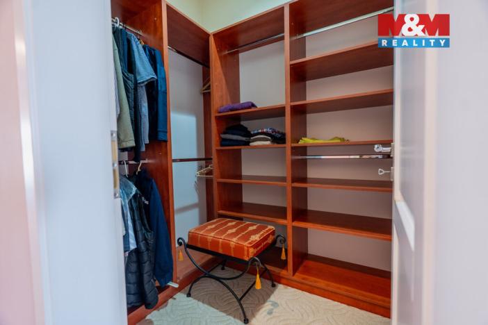 Prodej rodinného domu, Louny, Březinova, 429 m2