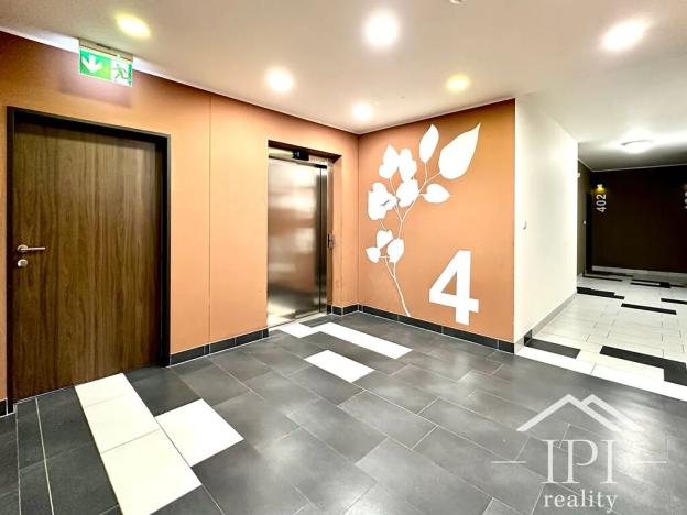 Prodej bytu 1+kk, Praha - Střížkov, Makedonská, 32 m2