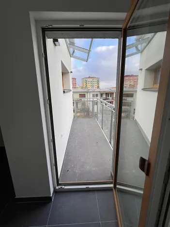 Pronájem bytu 2+kk, Znojmo, Třešňová, 66 m2