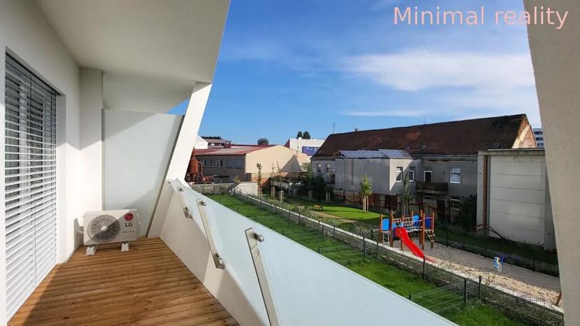 Pronájem kanceláře, Brno, Komárovská, 61 m2