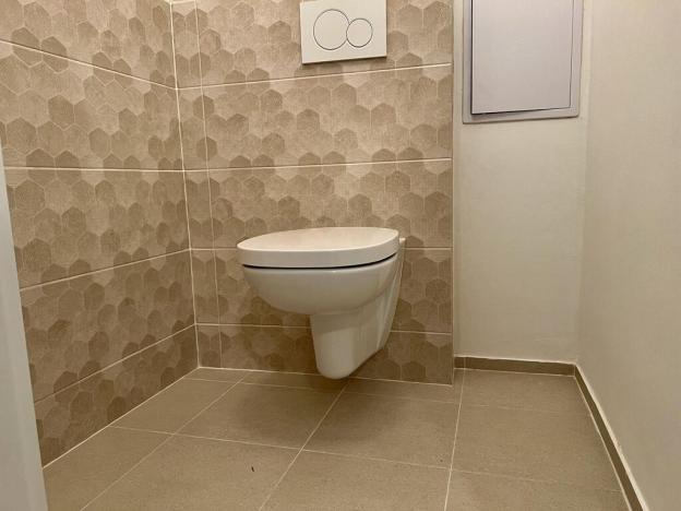 Pronájem bytu 2+1, Praha - Podolí, Pod Klaudiánkou, 76 m2