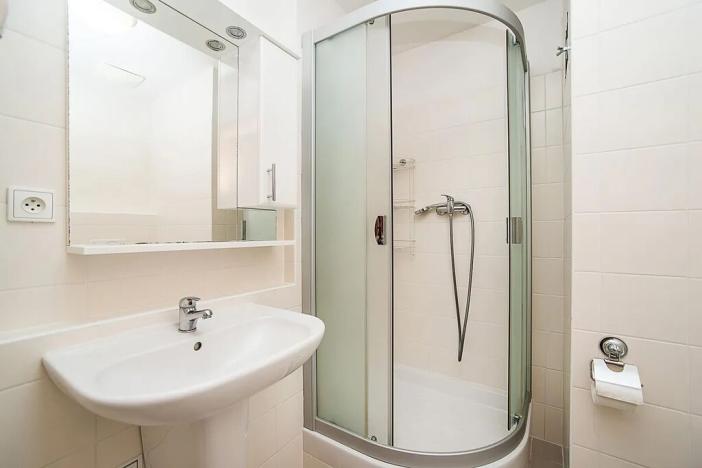 Pronájem bytu 1+kk, Praha - Záběhlice, Na Slatince, 30 m2