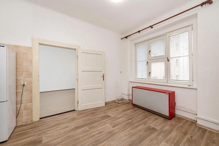 Pronájem bytu 1+1, Praha - Holešovice, Komunardů, 48 m2