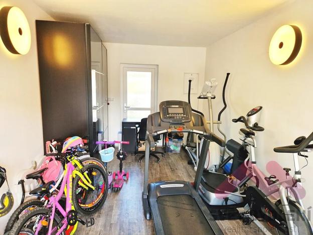 Prodej rodinného domu, Praha - Újezd nad Lesy, Lutínská, 184 m2