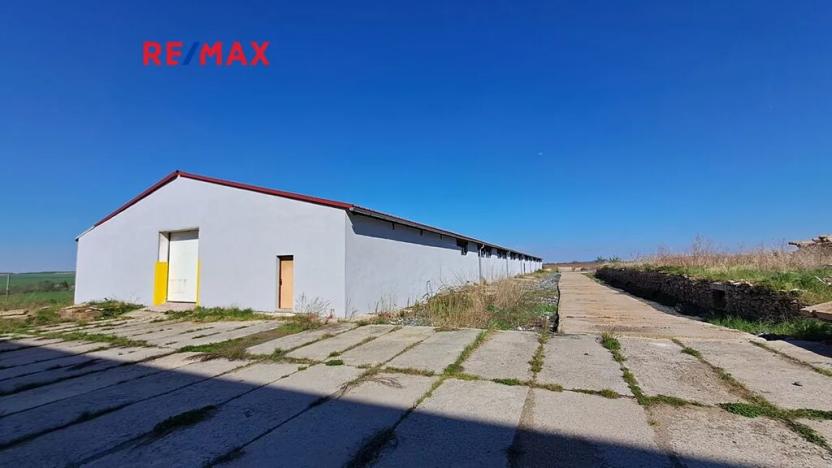 Prodej skladu, Dolní Chvatliny, 3690 m2