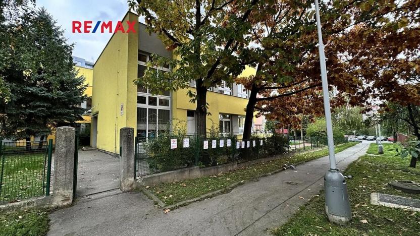 Prodej bytu 2+1, Praha - Černý Most, Trytova, 63 m2