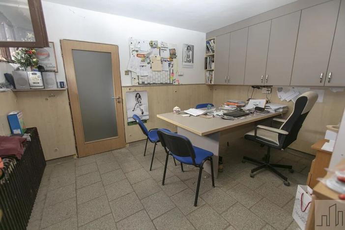 Prodej výrobních prostor, Lahošť, Švermova, 255 m2