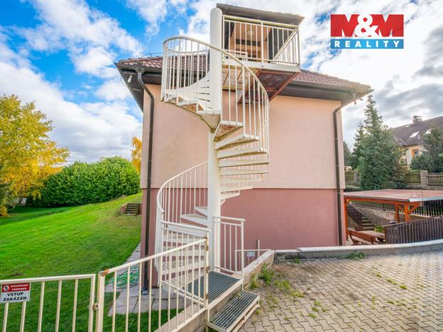 Pronájem atypického bytu, Divišov, Dalovská, 14 m2