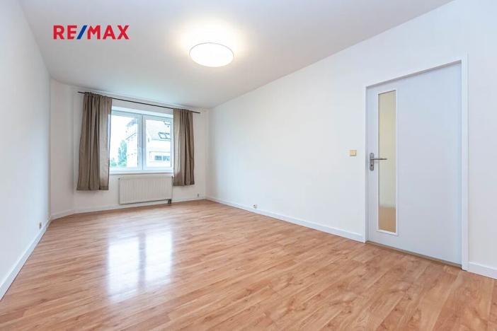 Pronájem bytu 2+kk, Praha - Kbely, Semilská, 69 m2