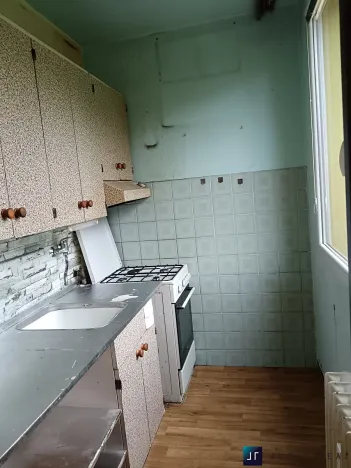 Prodej bytu 1+kk, Praha - Prosek, Veltruská, 27 m2