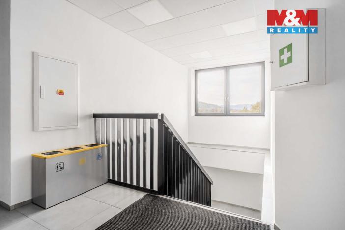 Pronájem kanceláře, Děčín - Děčín II-Nové Město, Benešovská, 320 m2