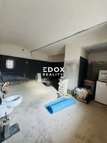 Prodej rodinného domu, Martiněves, 250 m2