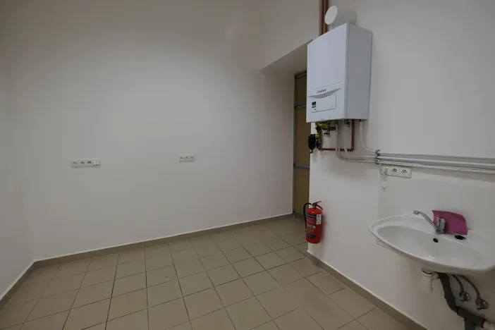 Pronájem obchodního prostoru, Uherský Brod, 110 m2