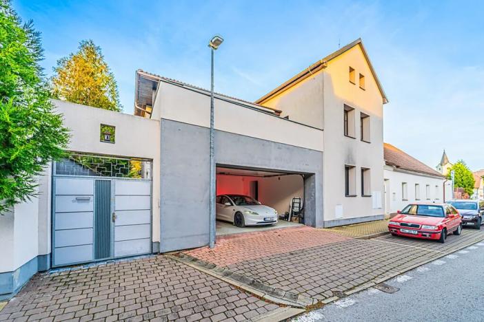 Prodej vícegeneračního domu, Praha - Dolní Počernice, Bakurinova, 395 m2