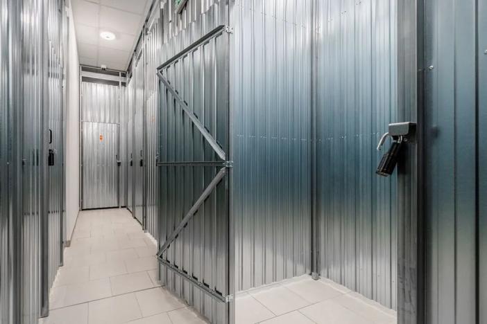 Pronájem skladu, Praha - Kobylisy, Horňátecká, 1 m2