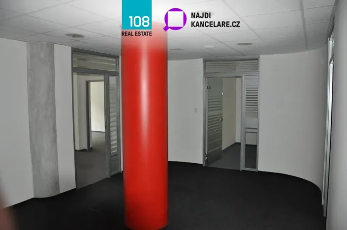 Pronájem kanceláře, Praha - Holešovice, Na Maninách, 1044 m2