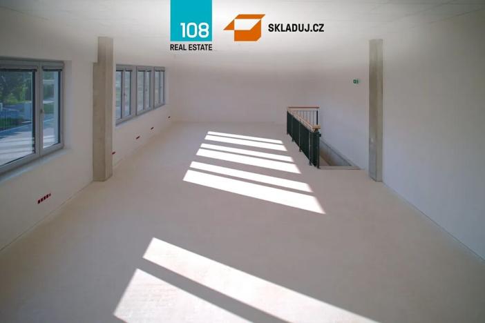 Pronájem skladu, Mikulov, Nádražní, 3000 m2