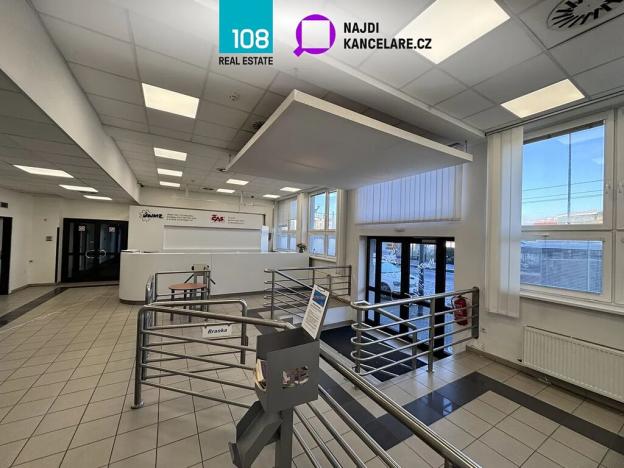 Pronájem kanceláře, Praha - Libeň, Na žertvách, 2460 m2