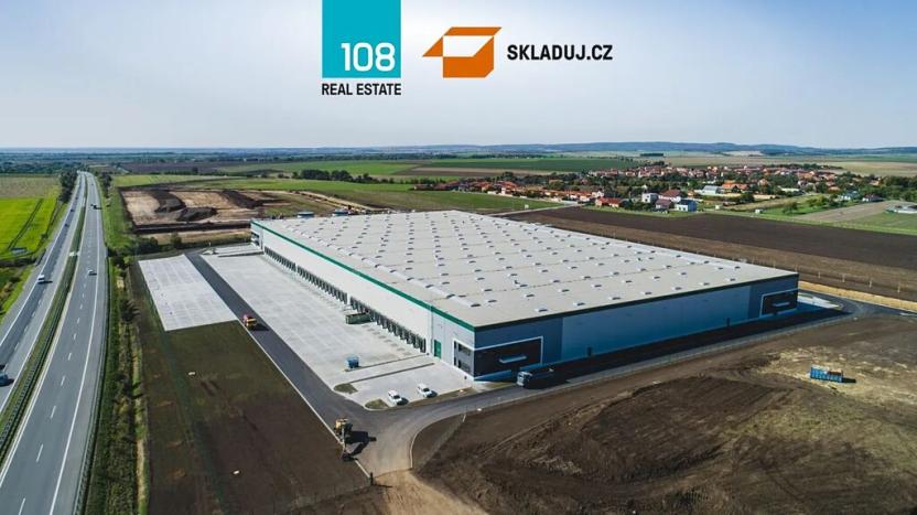 Pronájem skladu, Syrovice, 12667 m2