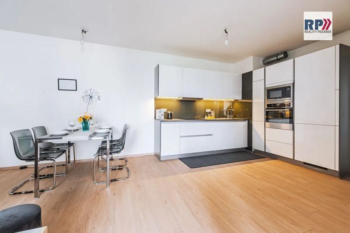 Prodej bytu 3+kk, Praha - Vysočany, Strnadových, 74 m2