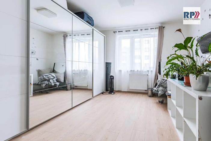 Prodej bytu 3+kk, Praha - Vysočany, Strnadových, 74 m2