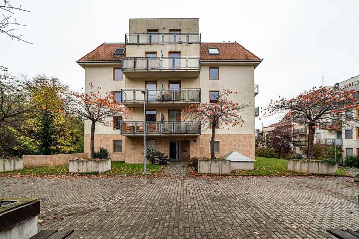 Pronájem bytu 2+kk, Praha - Modřany, Komořanská, 47 m2