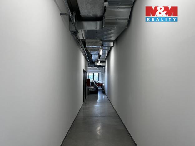 Pronájem obchodního prostoru, Nupaky, Komerční, 829 m2