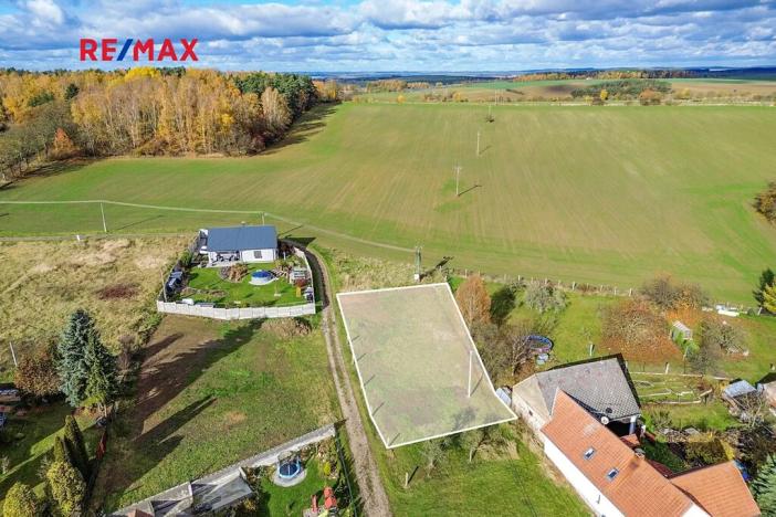 Prodej pozemku pro bydlení, Chomle, 757 m2