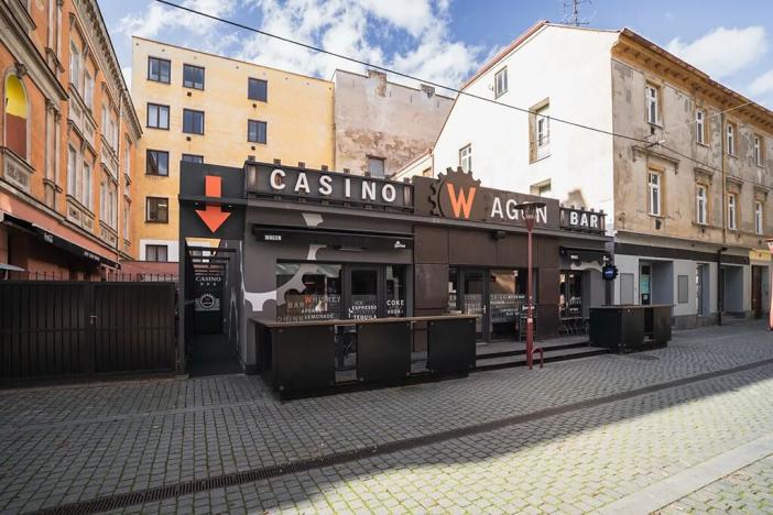 Pronájem obchodního prostoru, Plzeň, Martinská, 120 m2