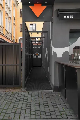 Pronájem obchodního prostoru, Plzeň, Martinská, 120 m2