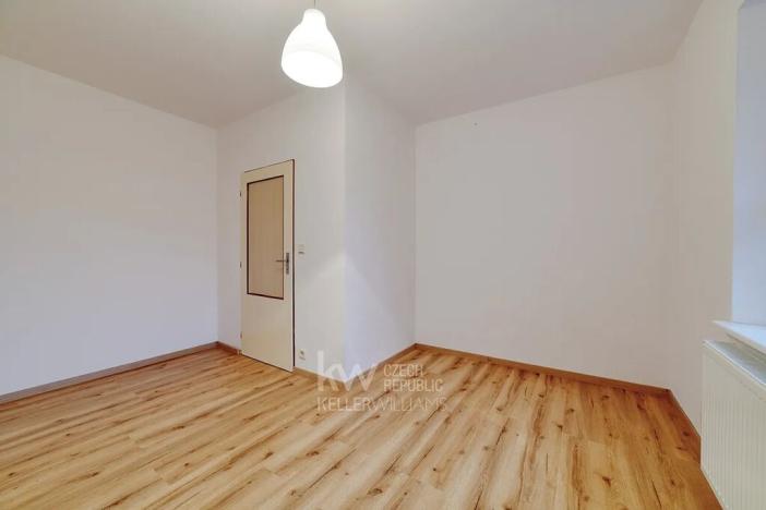 Prodej bytu 3+1, Cheb, Na Hradčanech, 103 m2