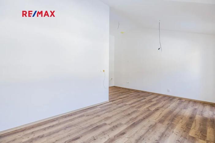 Prodej atypického bytu, Svoboda nad Úpou, Nádražní, 44 m2