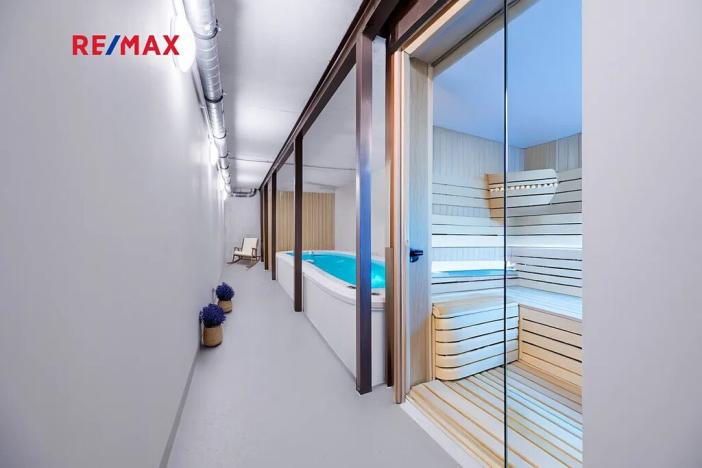 Prodej atypického bytu, Svoboda nad Úpou, Nádražní, 44 m2