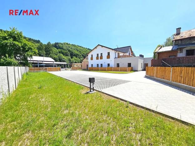 Prodej bytu 2+kk, Svoboda nad Úpou, Nádražní, 54 m2