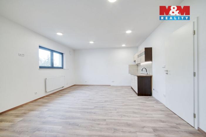 Pronájem bytu 1+kk, Nýřany, Benešova třída, 34 m2