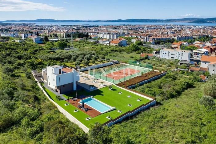 Prodej vily, Zadar, Chorvatsko, 380 m2