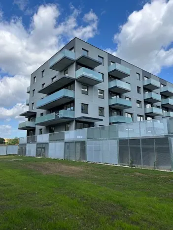 Prodej garážového stání, Praha, Návarovská, 13 m2