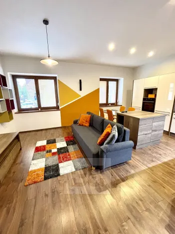 Pronájem bytu 3+kk, Praha - Kobylisy, Na pěšinách, 77 m2