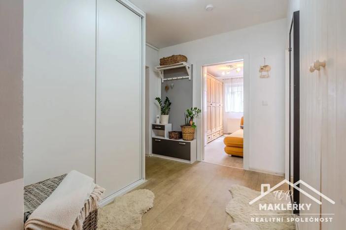 Prodej bytu 2+kk, Břežany II, 56 m2