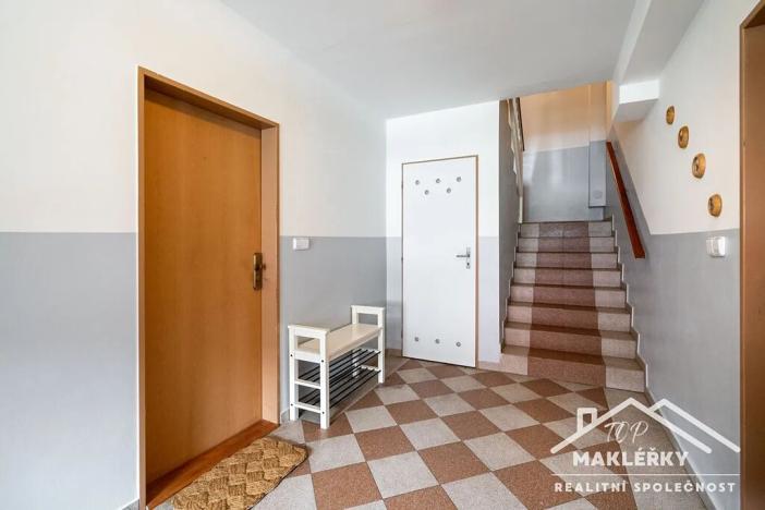 Prodej bytu 2+kk, Břežany II, 56 m2