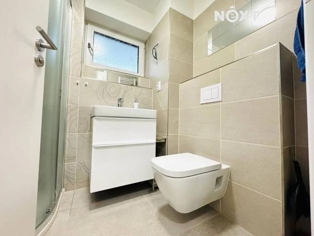 Pronájem bytu 1+kk, České Budějovice, Nádražní, 26 m2